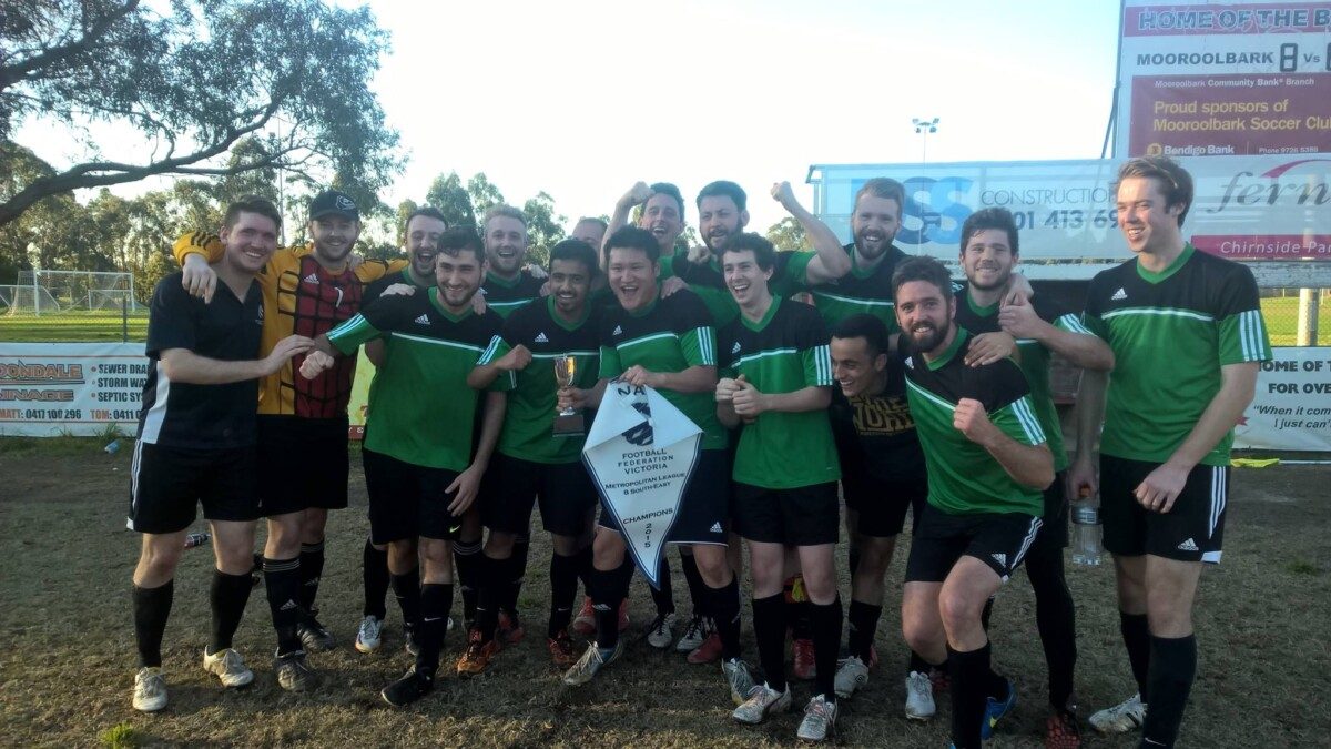 The Thirds with the Metro League 8 South-East championship pennant, 2015